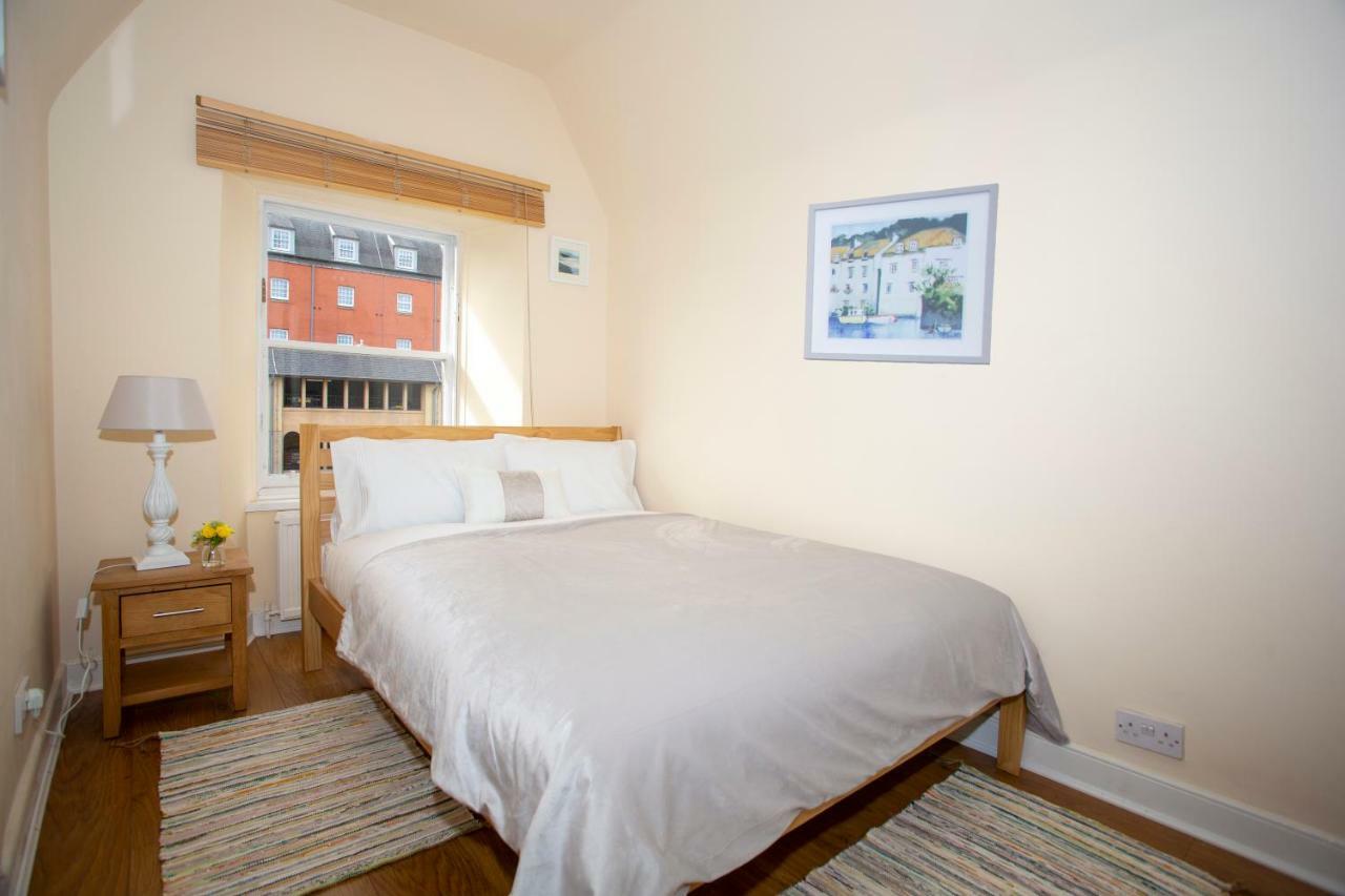 Spacious 2 Bed Apartment In The Heart Of Old Town エディンバラ エクステリア 写真