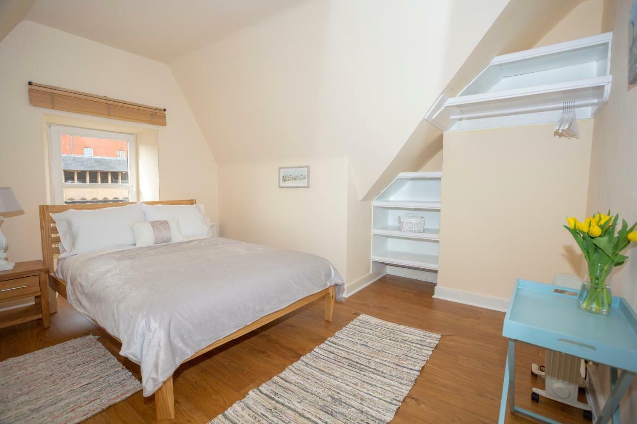 Spacious 2 Bed Apartment In The Heart Of Old Town エディンバラ エクステリア 写真